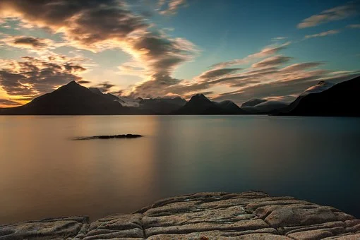 sunset-192978__340.jpg