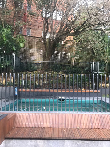 aluminium pool fence with small pool