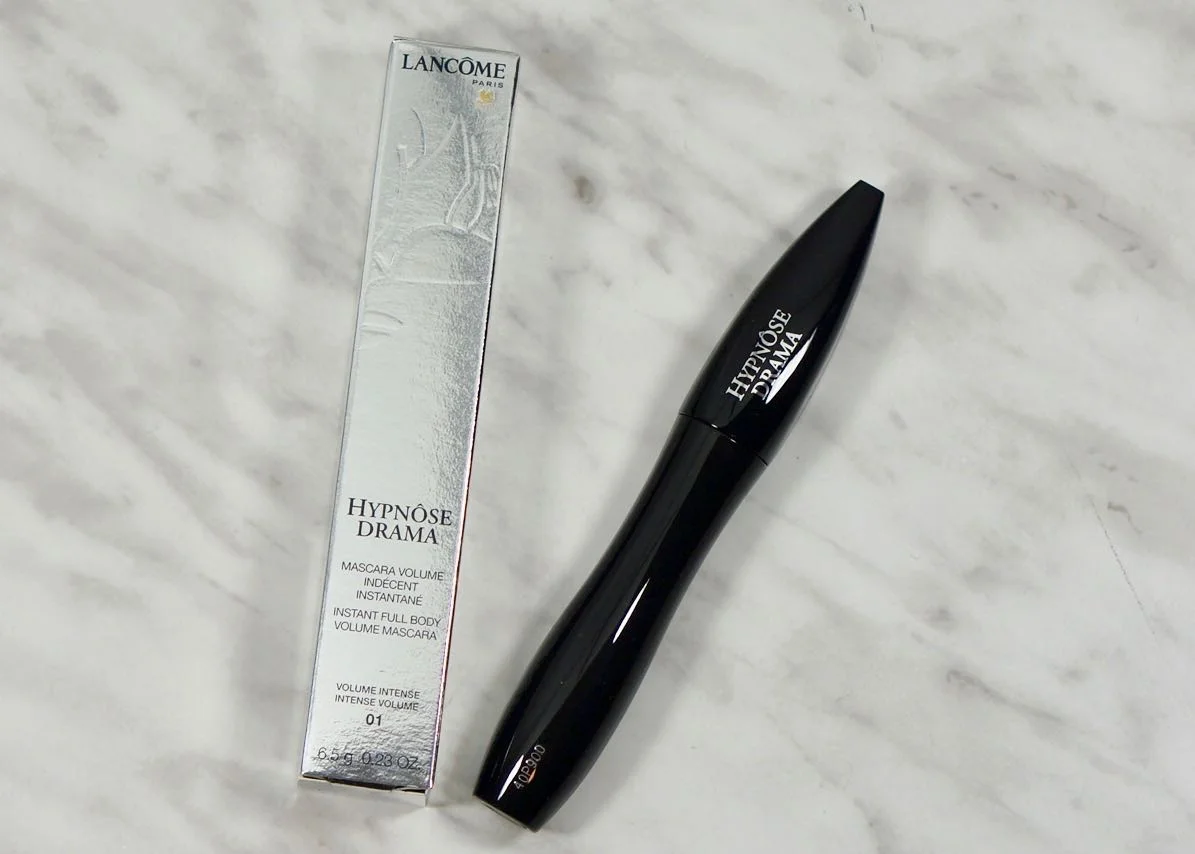 I choose to pick up the Lancome Hypnose Drama mascara from the SDM Mascara Sampler I picked up in 2016...