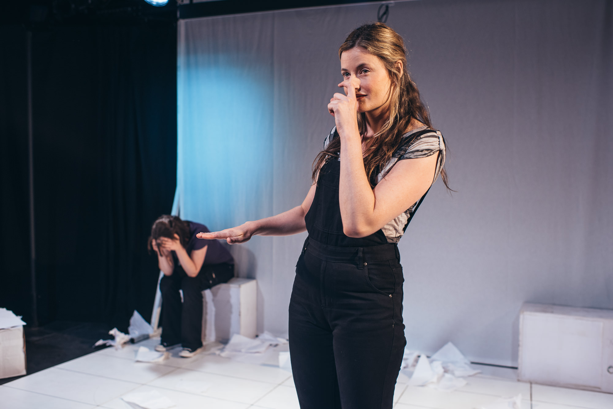 Production shots People of the Eye Edinburgh Fringe. Emily Howlett and Erin Siobhan Hutching. Image: David Monteith-Hodge