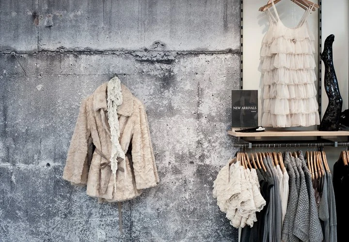 Wallpapers To Warm Up Your Space!