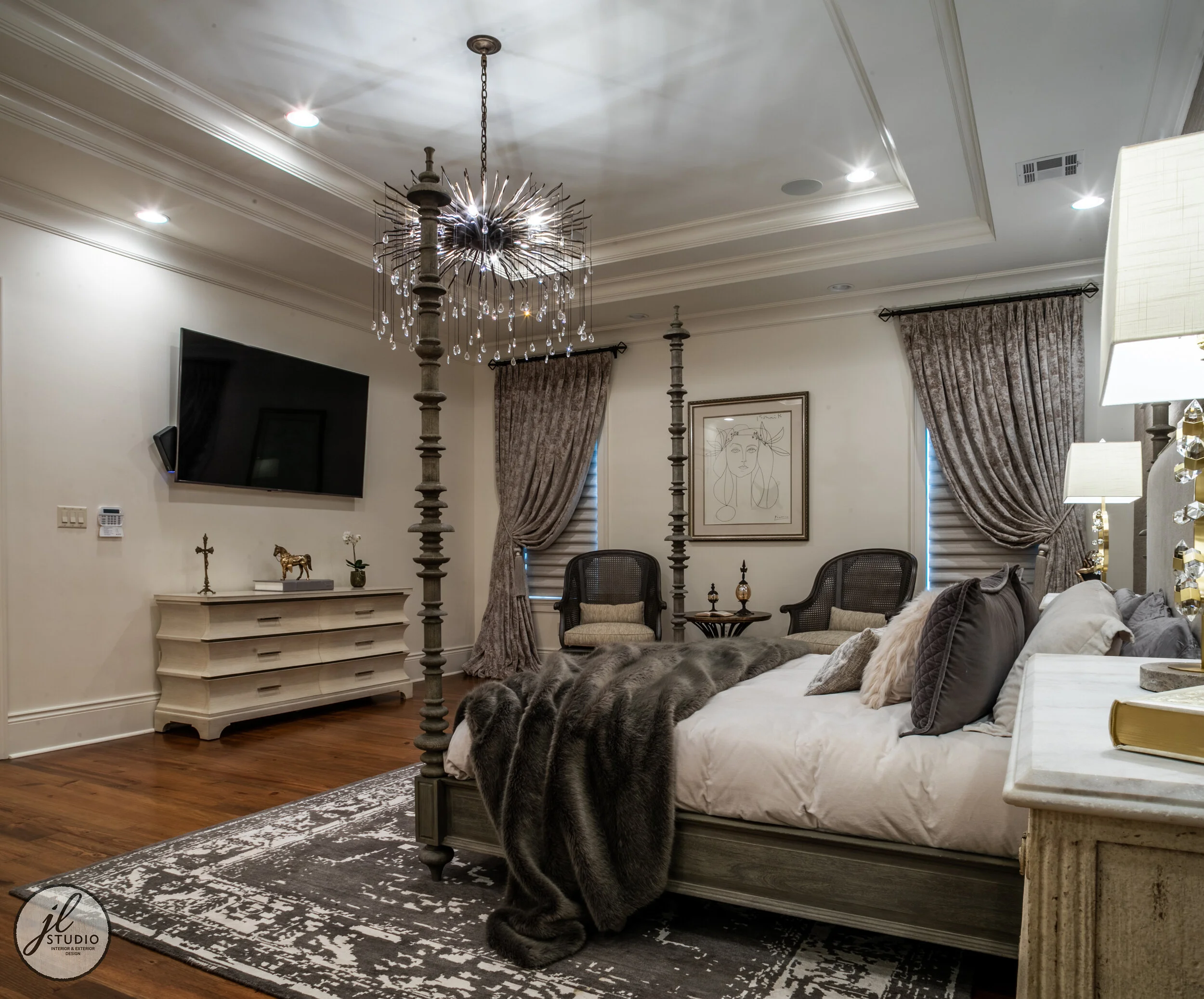 ARLINGTON MASTER BEDROOM 10 with logo.jpg