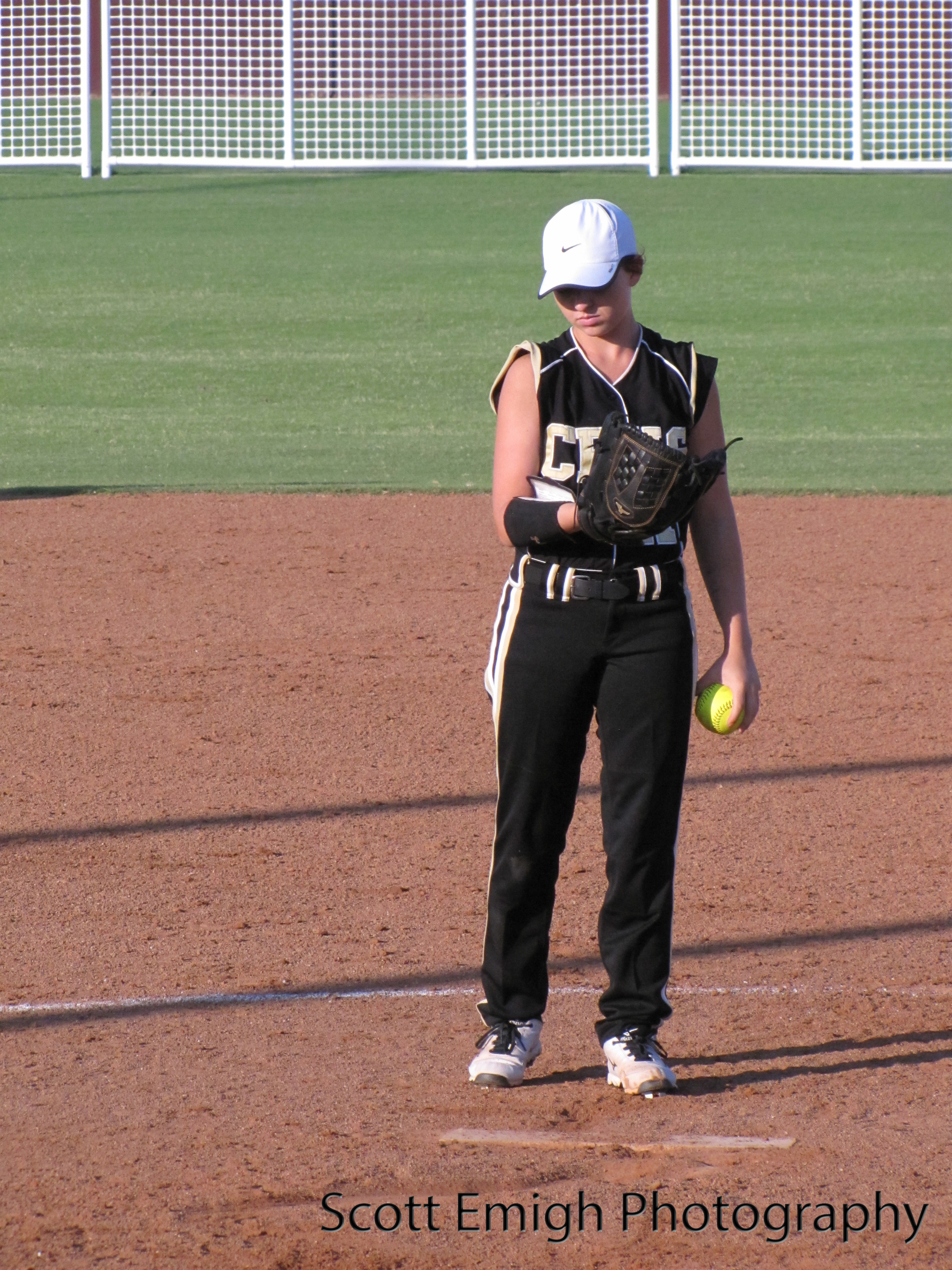 Goose Salyers got the win on the mound for the Sandites.jpg