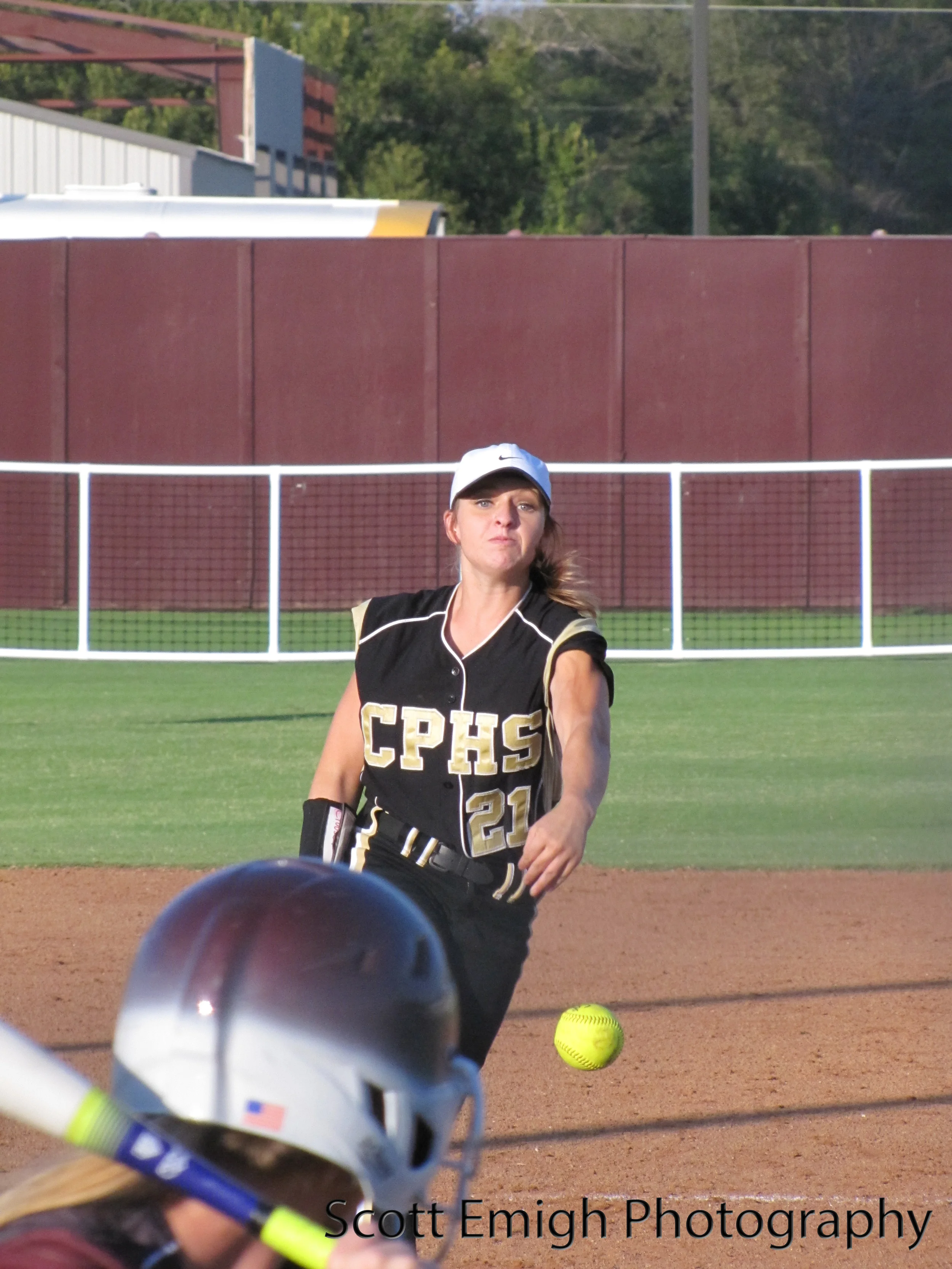 Goose Salyers pitching for the Sandites.jpg