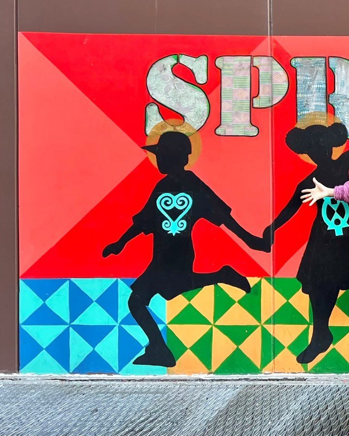✨Spread 🫶🏽 the Brooklyn way✨

📸 @mikeithdavis 
#mural 
#brooklyn 
#love 
#inspiration