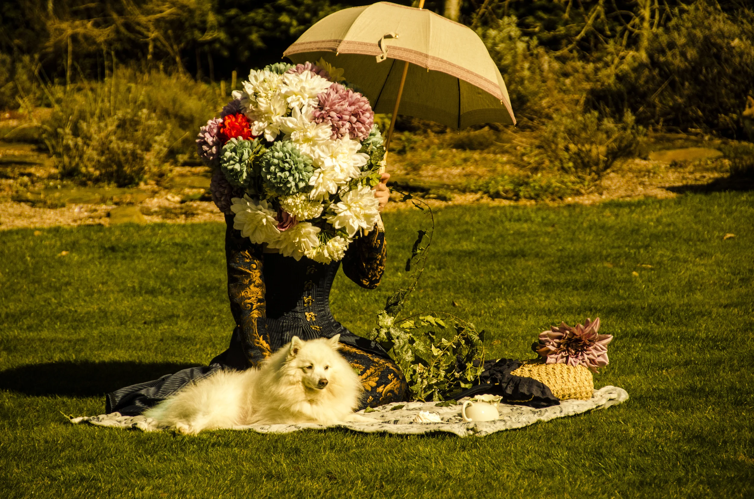 flower walk .jpg