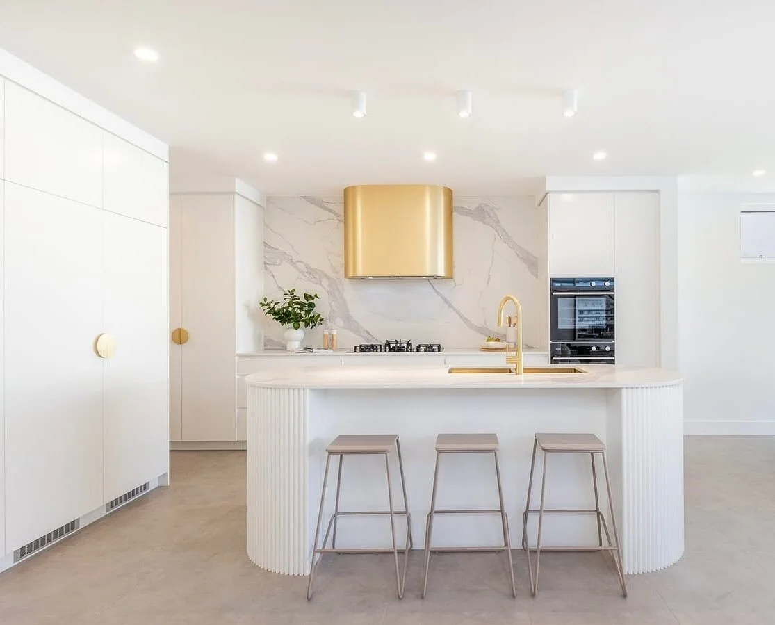 Golden glow at our recent Sylvania project. 
&bull;
&bull;
&bull;
#goldenglow