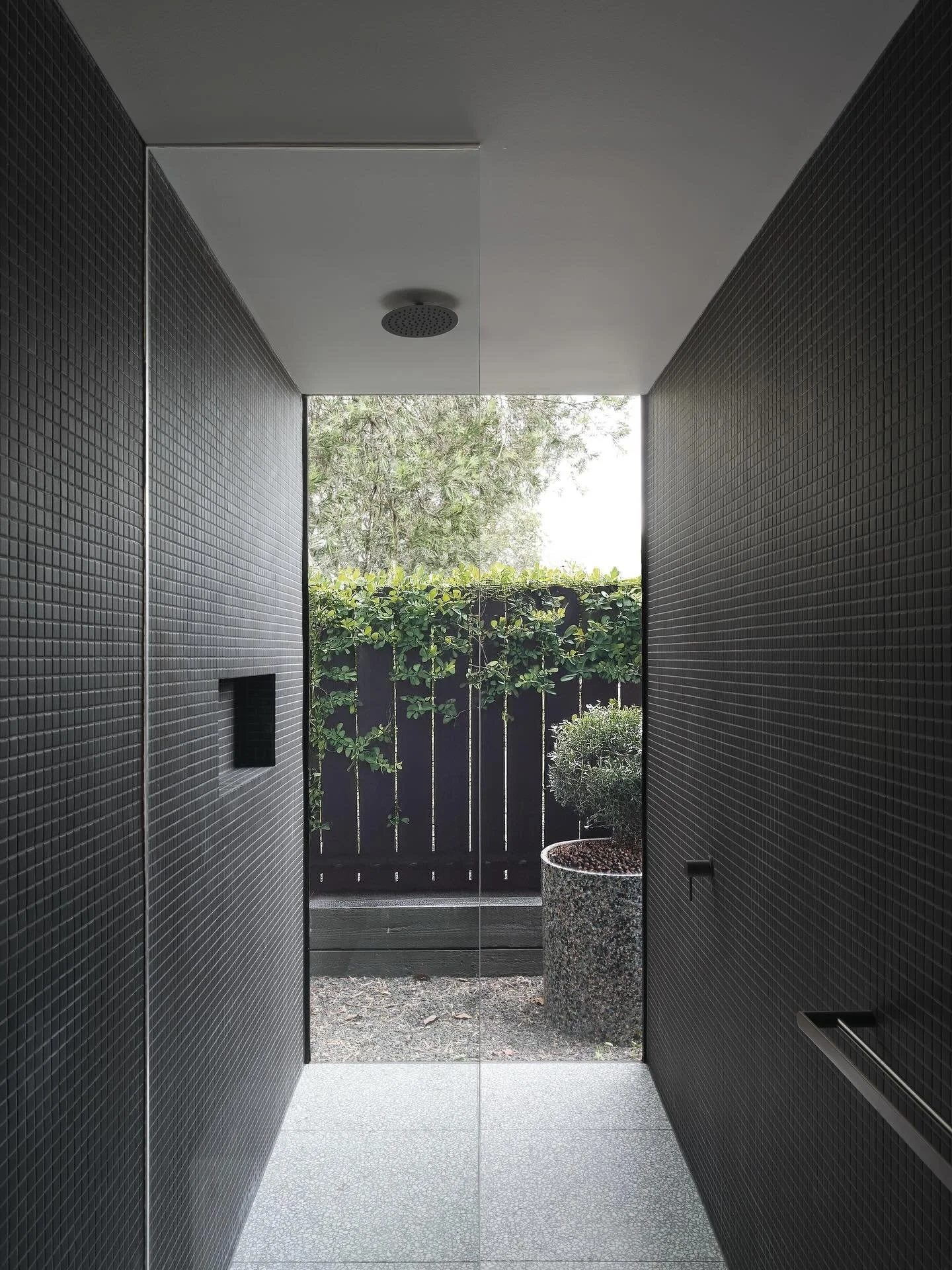 The Japanese inspired pool house where all modern day building methods were challenged. 
&bull;
&bull;
&bull;
@luisgomezsiu 
@tfadtomferguson 
@zimmermanengineers