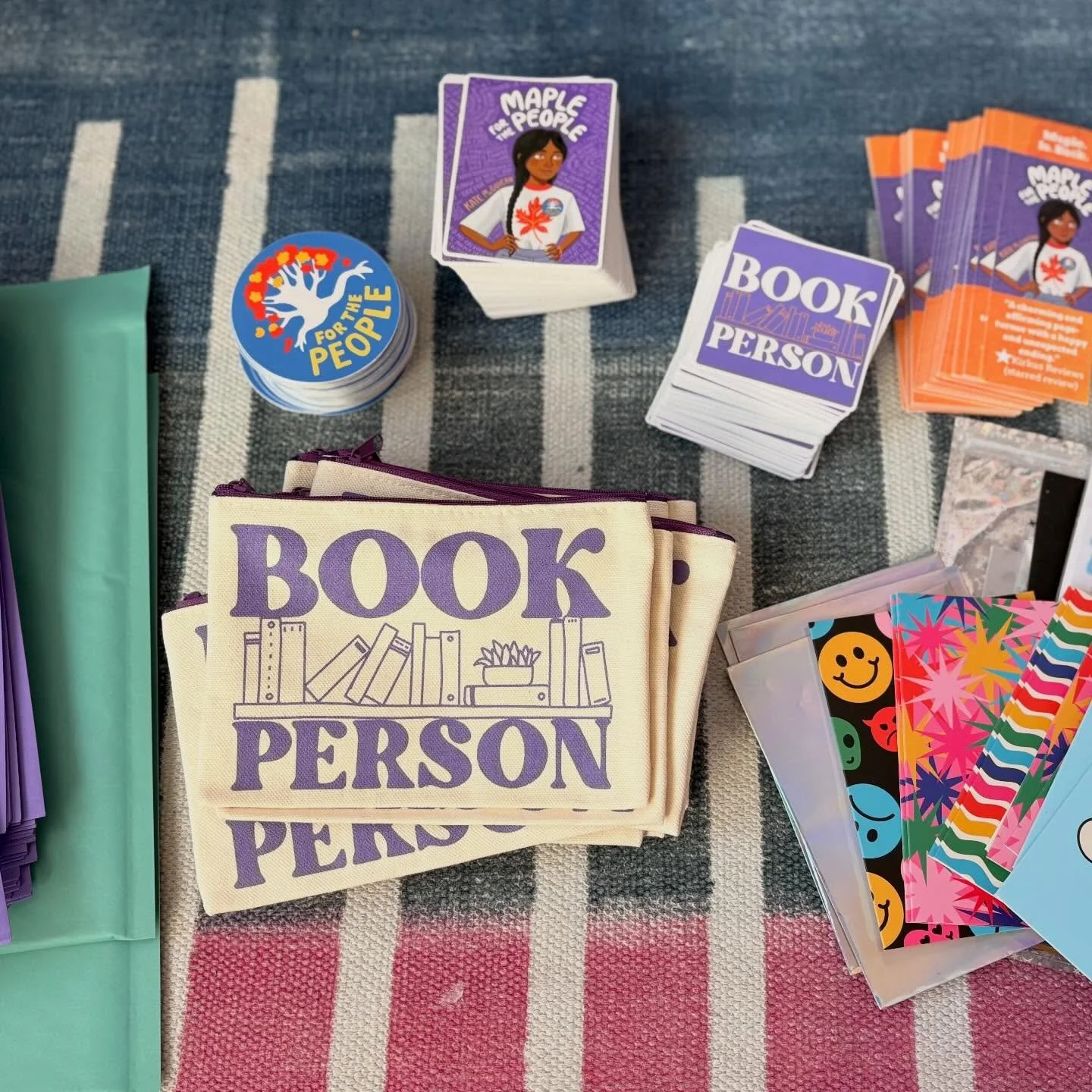 &lsquo;tis the season for sending out MAPLE FOR THE PEOPLE preorder swag, and I think this is my cutest batch ever!! The @lovepipsticks bookish stickers and thank-you cards are really the icing on the cake.

It&rsquo;s not too late to get some for a 