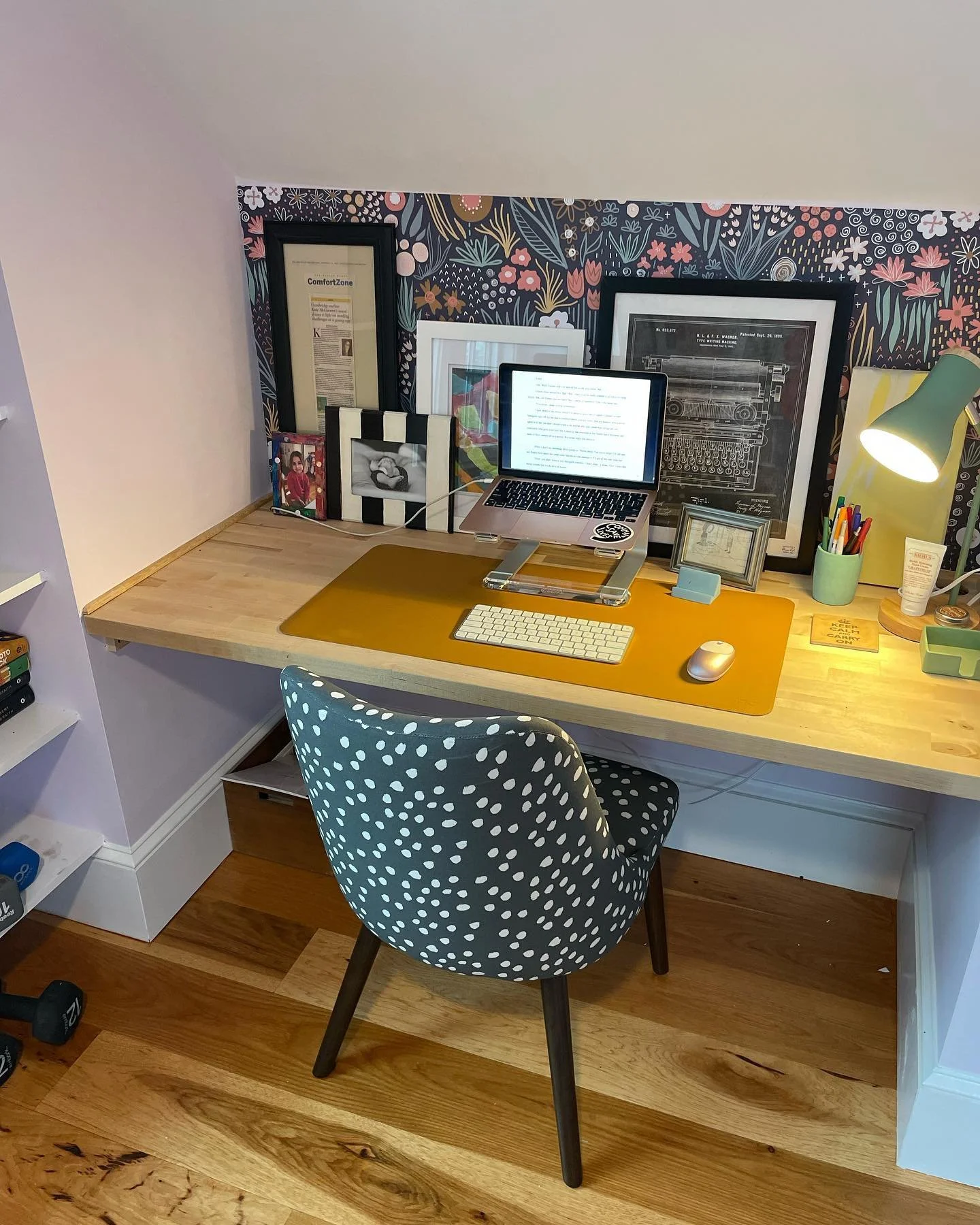 New year new space new projects.

(yes I like to keep my free weights close in case of emergency. And yes I moved the mess off my desk before taking this photo.)