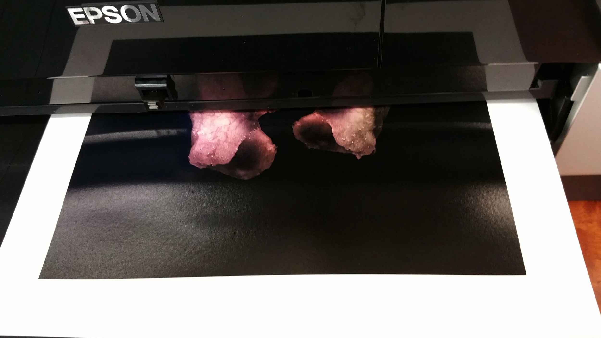 The first print on glorious Canson Platine is on its way !