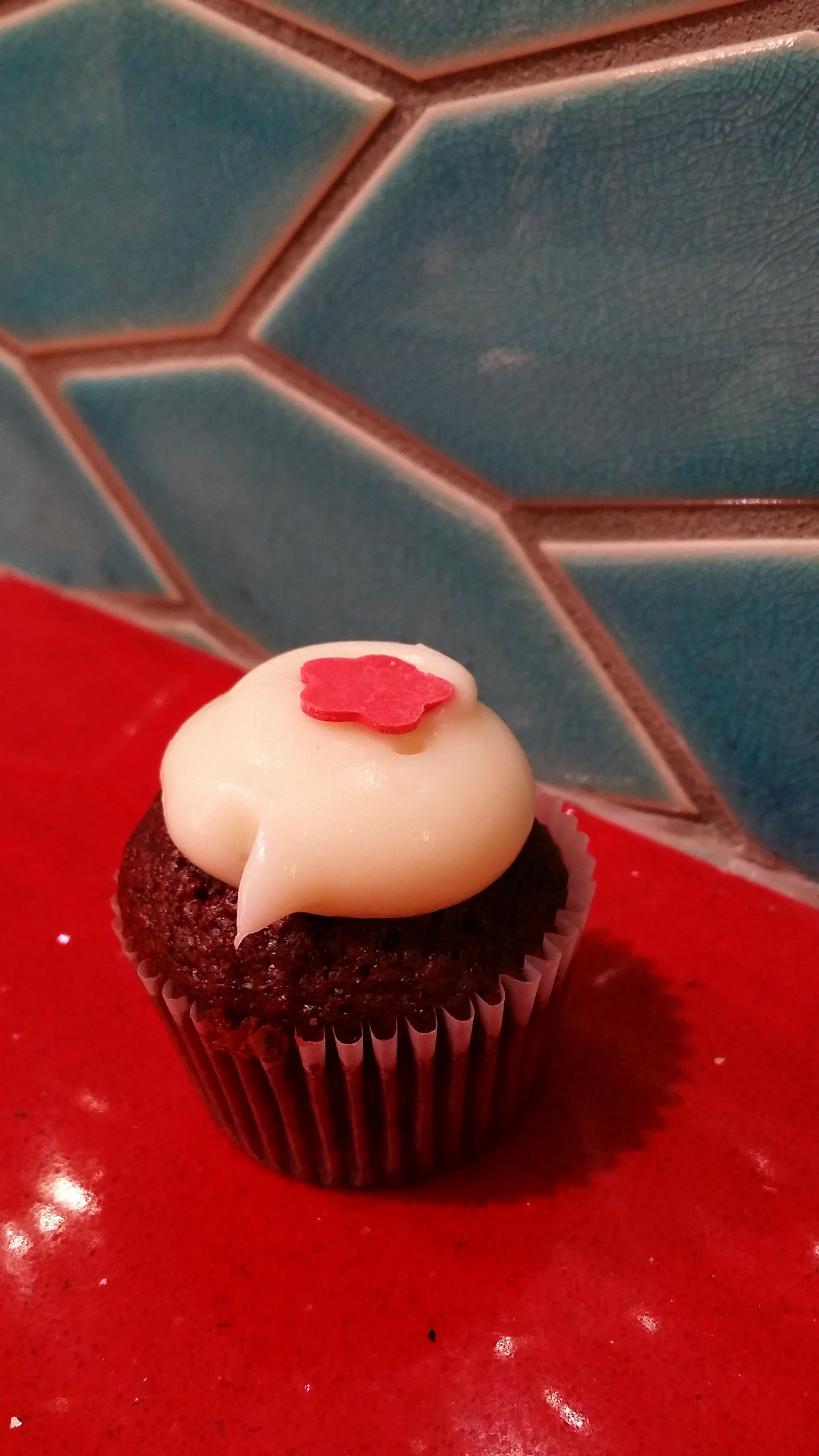 Cako Red Velvet Cupcake