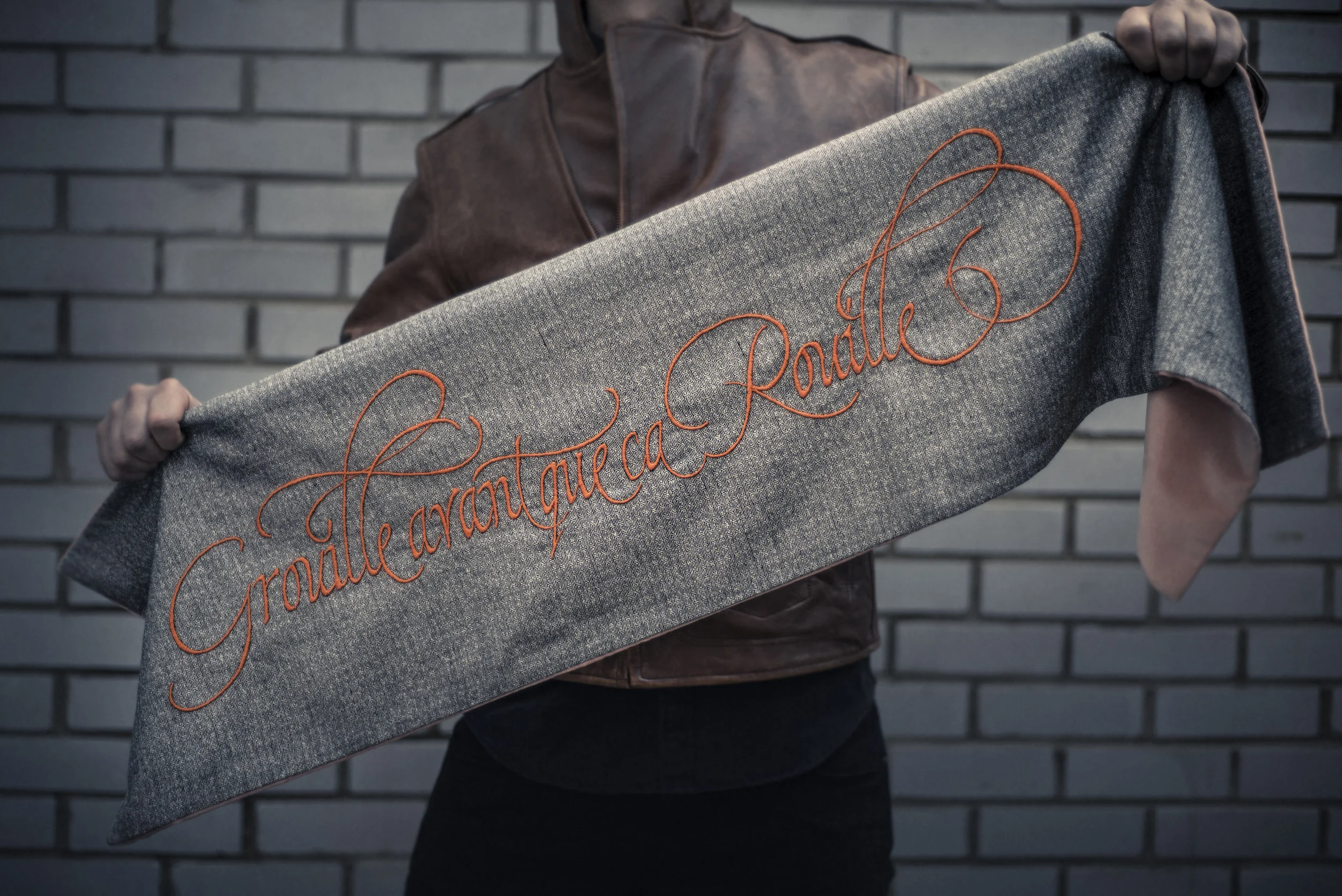 SI-Je-Veux_Grouille-scarf__DSC5961_LR.jpg