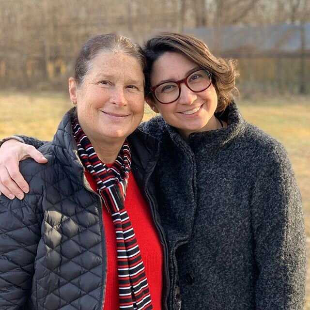 I love pictures of my mom where the resemblance is strong 🥰 the best advice from mom: Shake it off! #truth #celebratemoms #backwhenwecouldhug