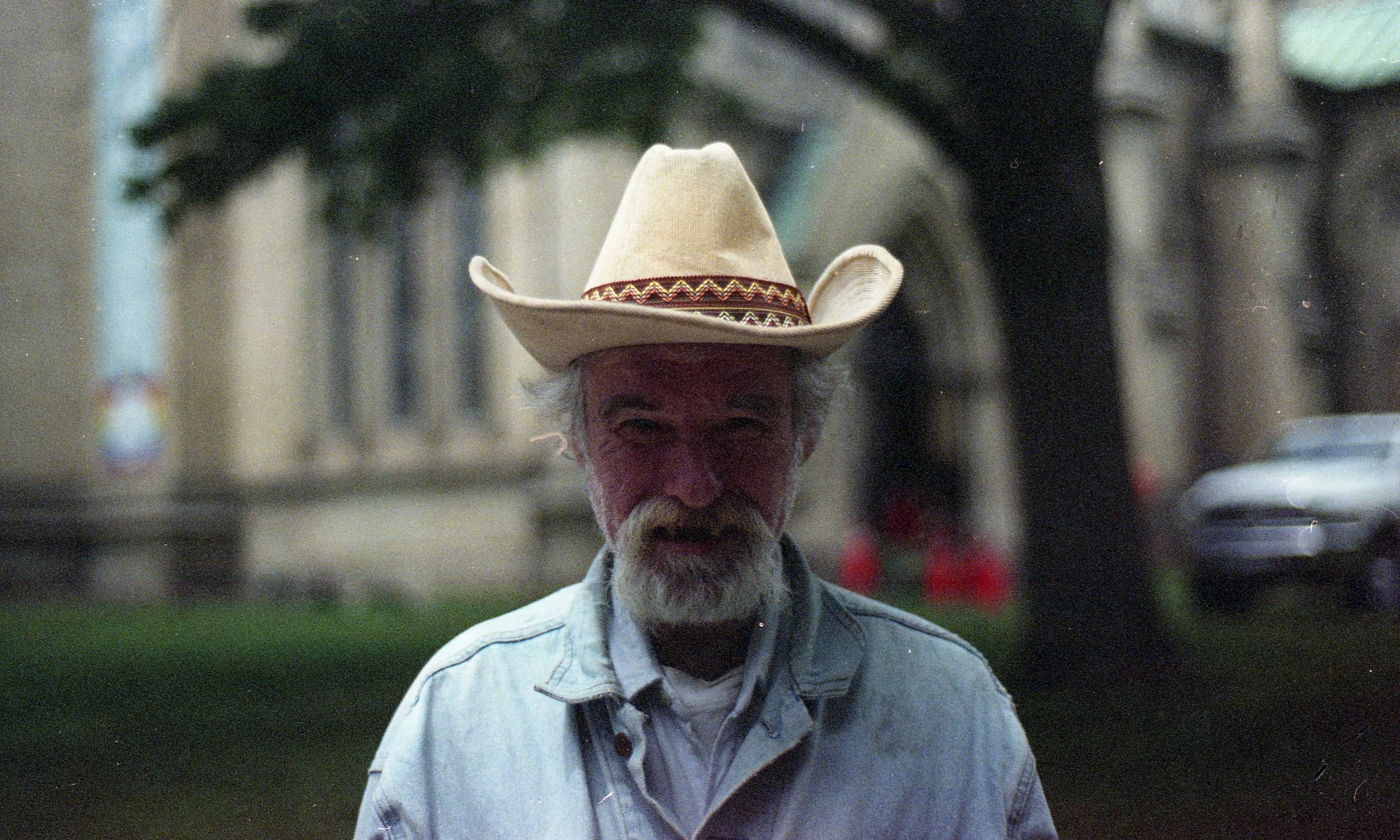 img029.jpg