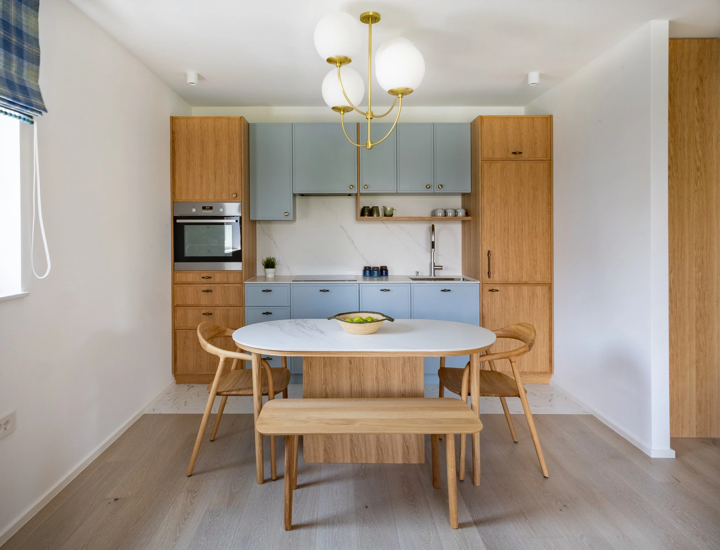 04 Kitchen IMG_5871-HDR-2.jpg