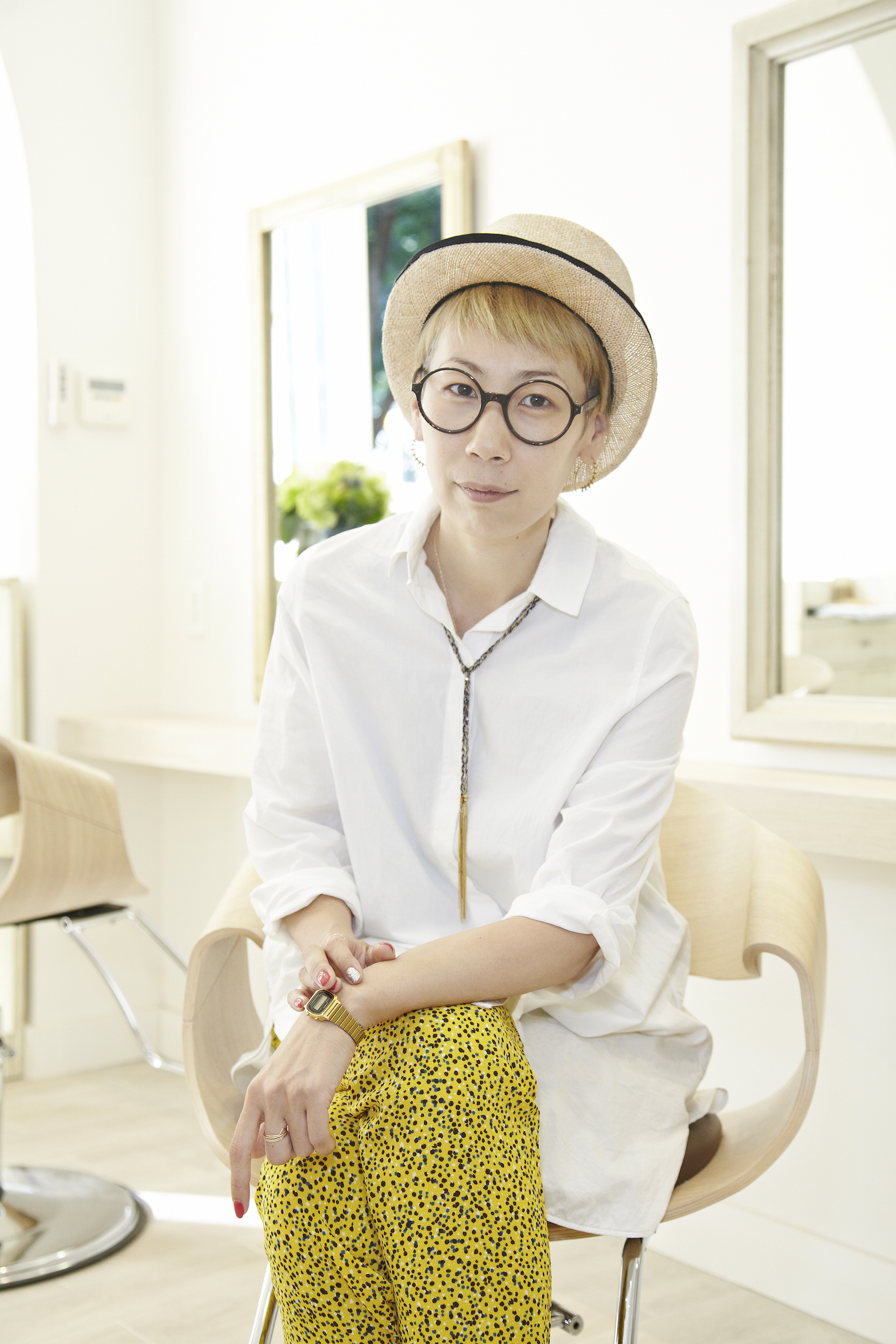 Yasuko comes to us from a salon in SoHo. After getting her early training in Japan, she hopped over to NYC and has never looked back. Yasuko's blow drying technique not only produces results, but is mesmerizing to watch. Her chic yet effortless style is exactly how her clients' hair turns out. When she's not in the salon, Yasuko can be found making beautiful printmaking artwork, at her favorite coffee shops in the city, playing with her doggo, or traveling all over the world.