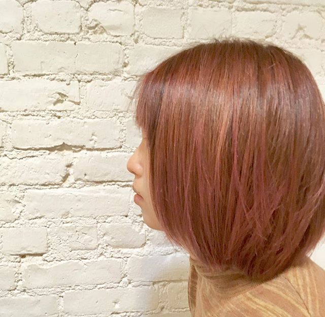 Holiday mood 🎁🎊🌌 #haircolor #bleach #hairdye #color #highlight #hairsalon #bobhaircut #bobhairstyles #pink #pinkhair #hightone #hoyuusa #lanza #hairstyles #redken #semipermanenthairdye #demipermanentconditioner #japanesehairsalon #westvillage #greenwichvillage #ny #manhattan