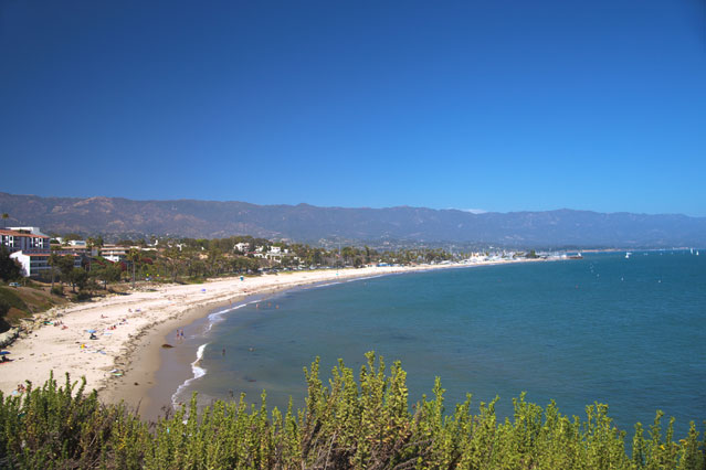 The bluffs of Shoreline Park overlook the quaint Ledbetter Beach near downtown Santa Barbara