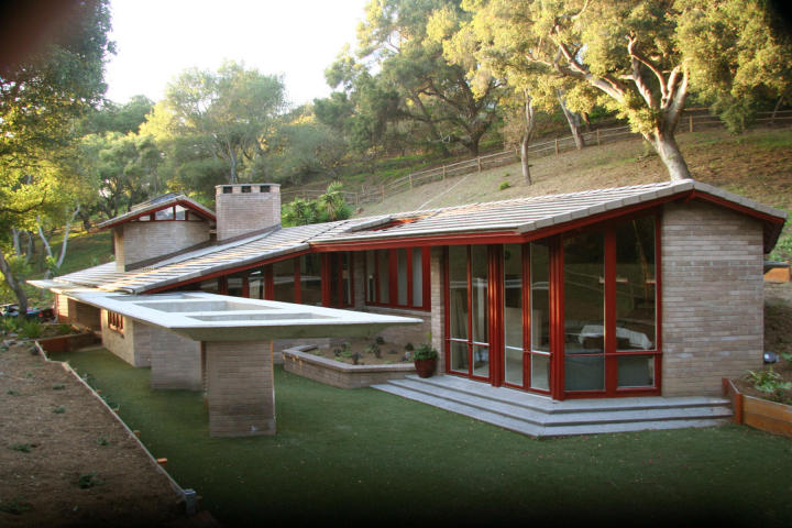 4635 Via Cayente