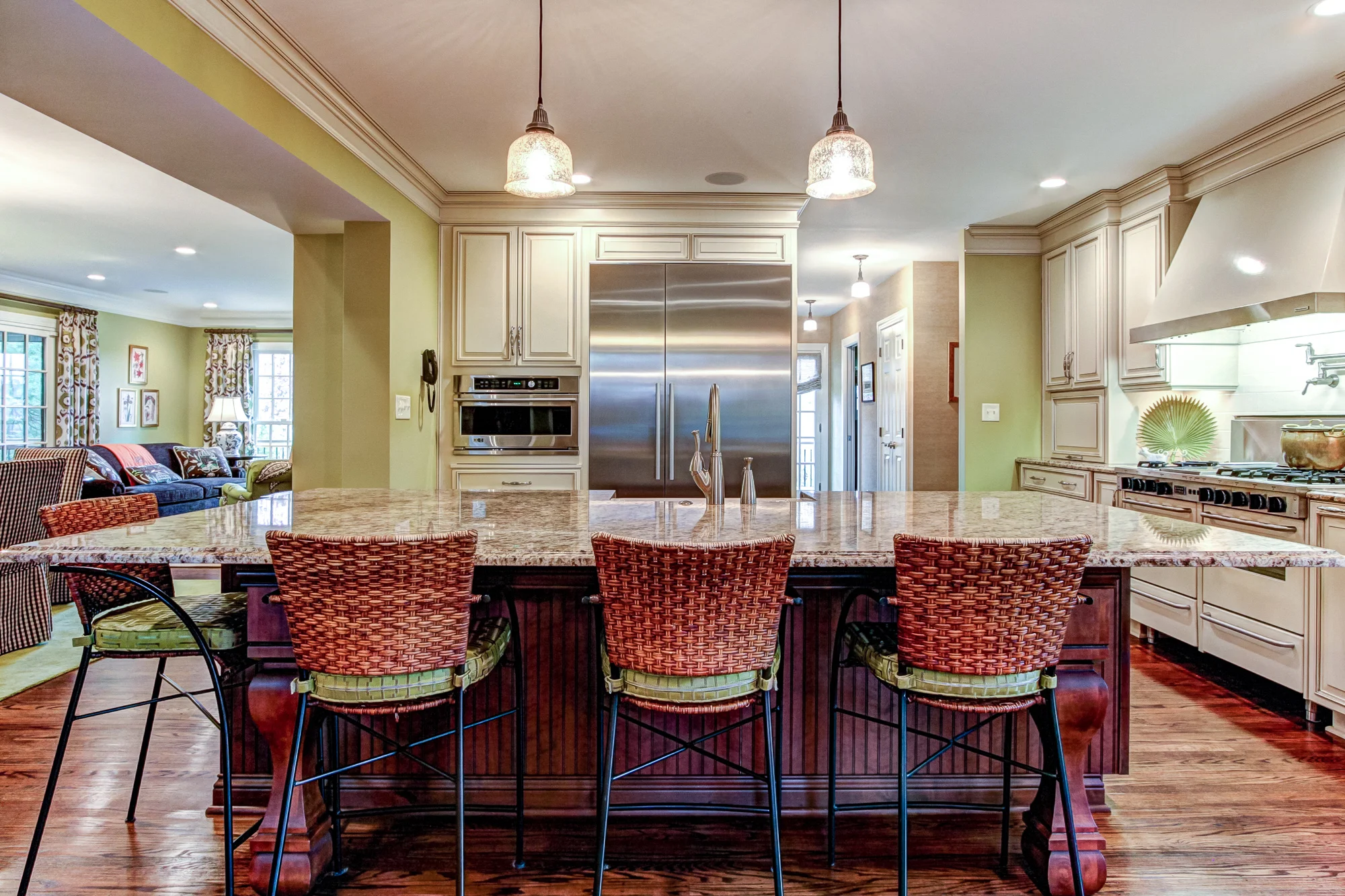 RealTourCast-Ramage-Cliffwood-Renovation (15 of 30).jpg