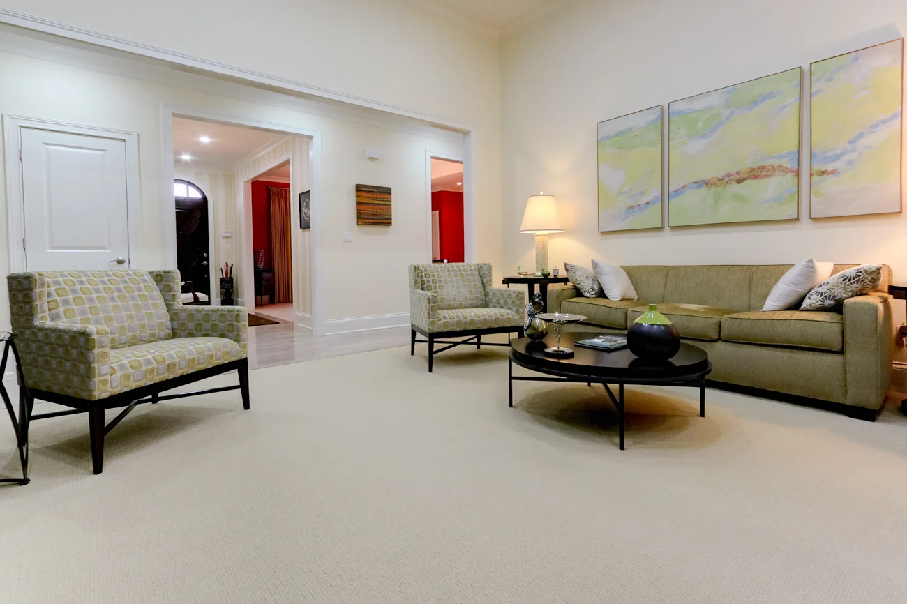RealTourCast_Ramage_SpiegelInterior (18 of 23).jpg