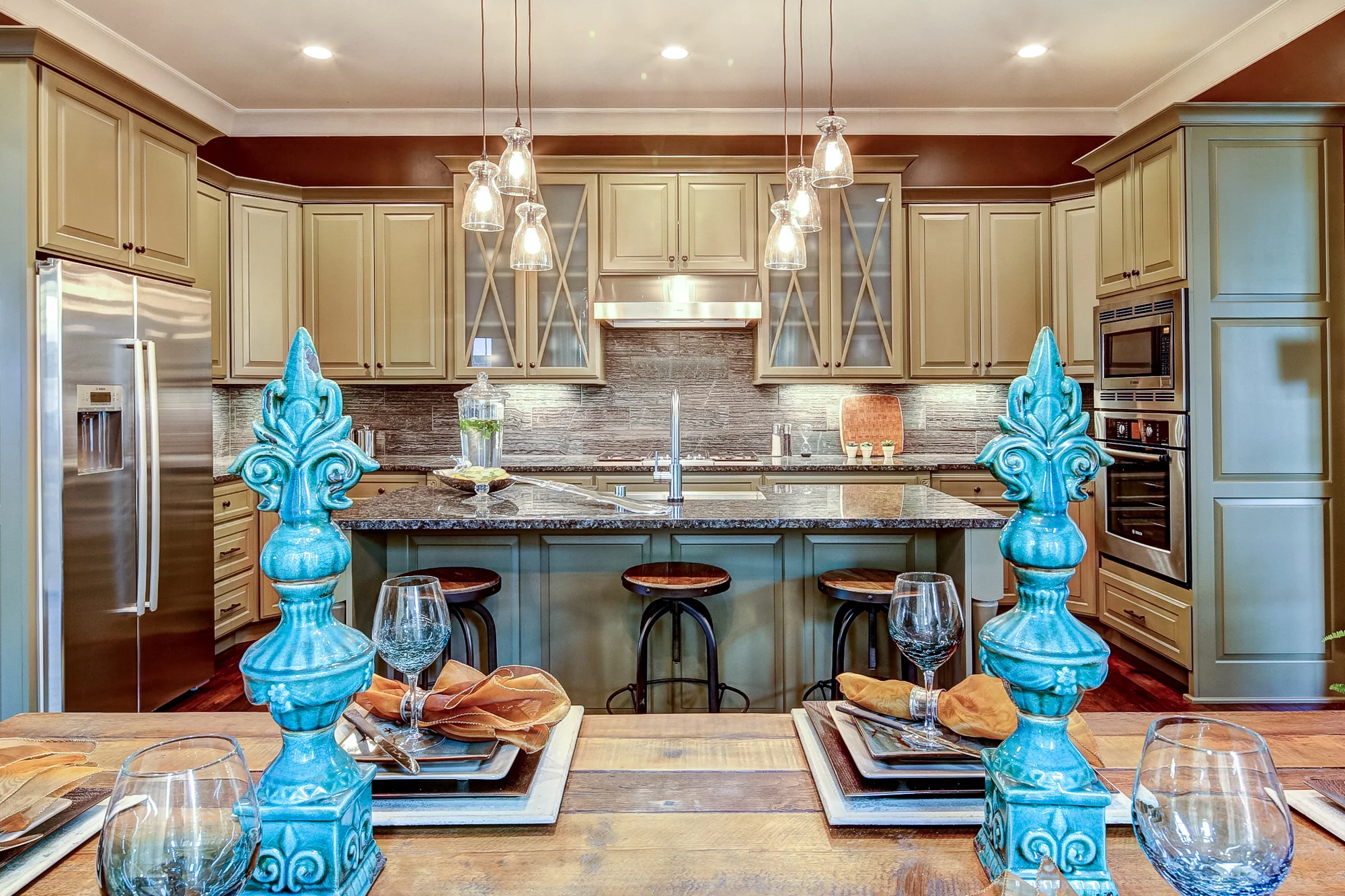 RealTourCast-Ramage-Manoucheri (14 of 34).jpg