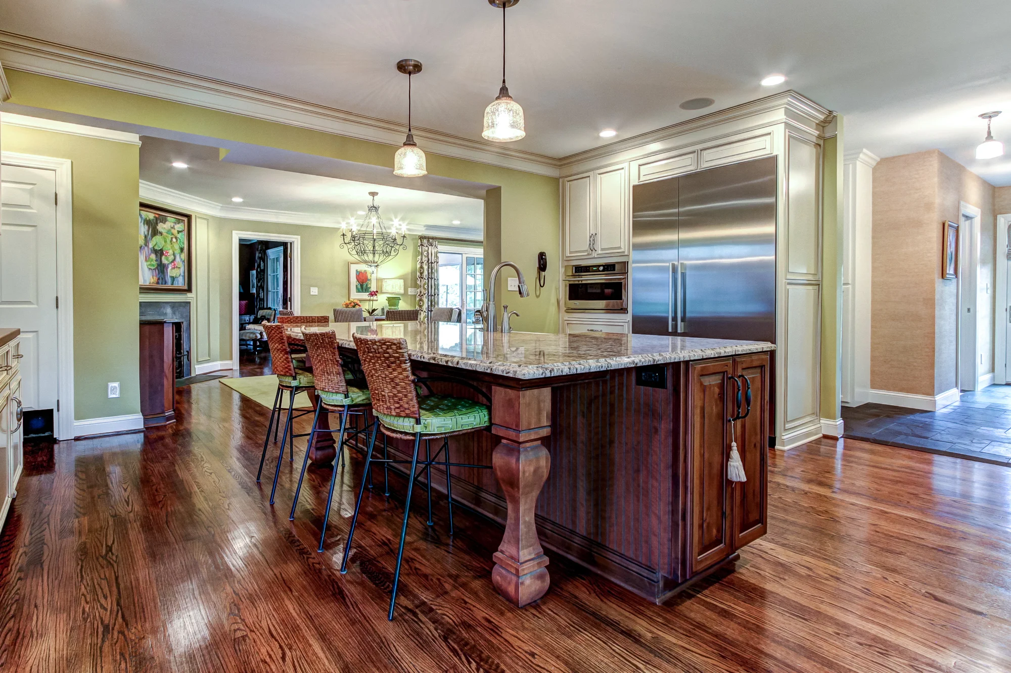 RealTourCast-Ramage-Cliffwood-Renovation (27 of 30).jpg