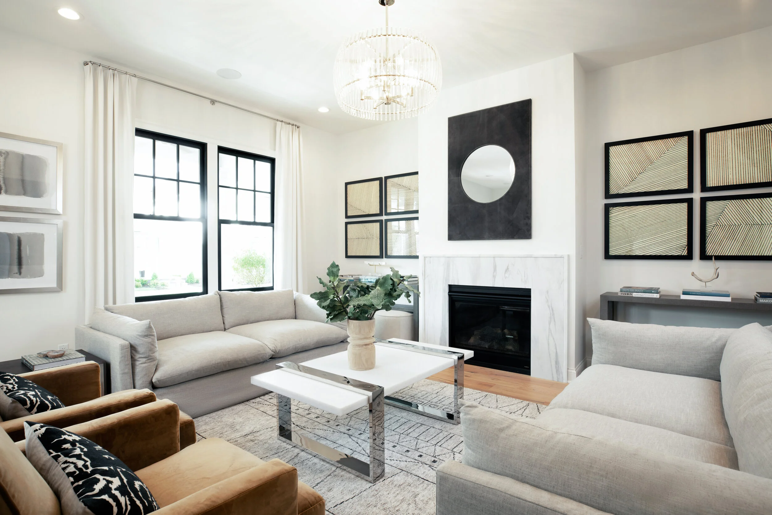 N542 Hillsdale Shingle living room 1.jpg