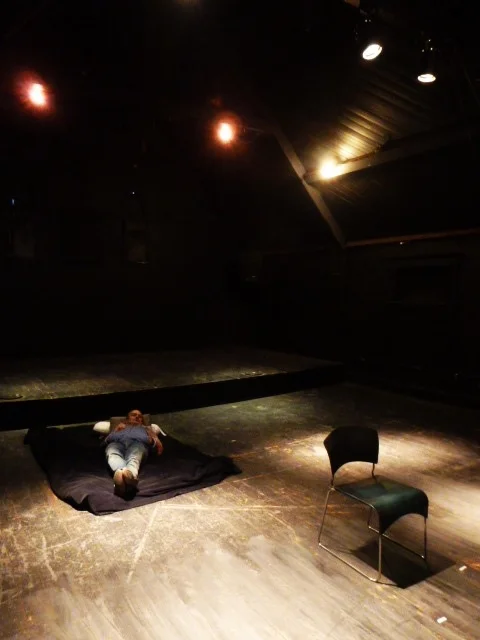 Georges Waiting.jpg
