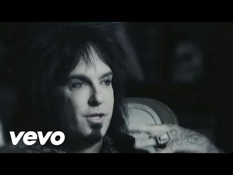 Sixx:A.M. - This Is Gonna Hurt: The Documentaries, Episode 5