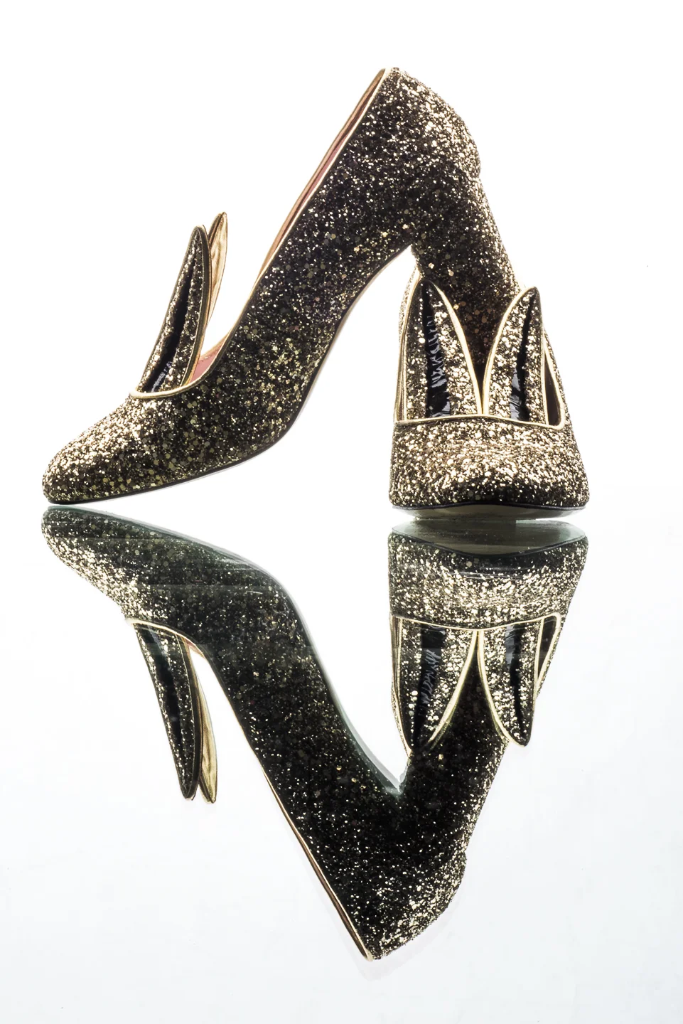 bunnyshoes2small.jpg
