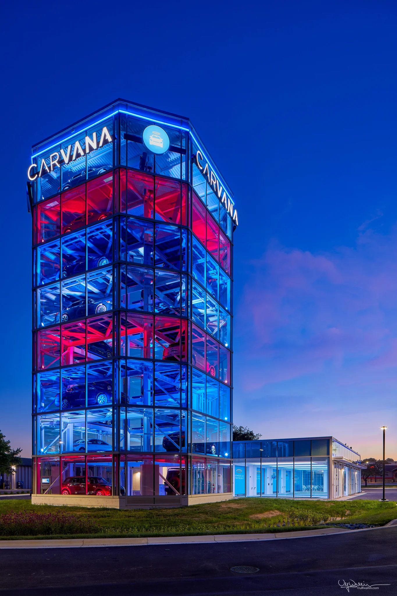Car vending machine