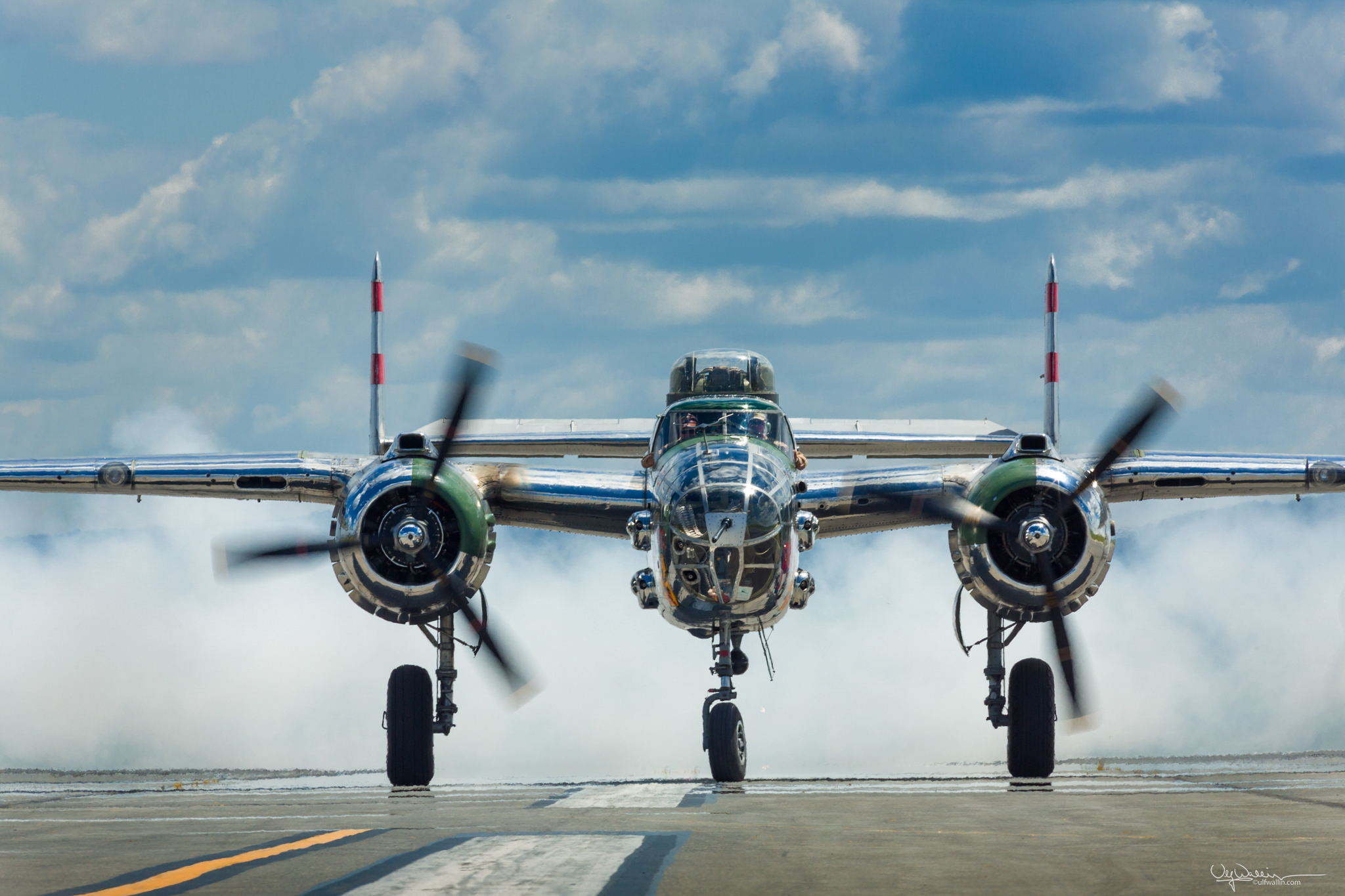 B-25 Mitchell - Smoke
