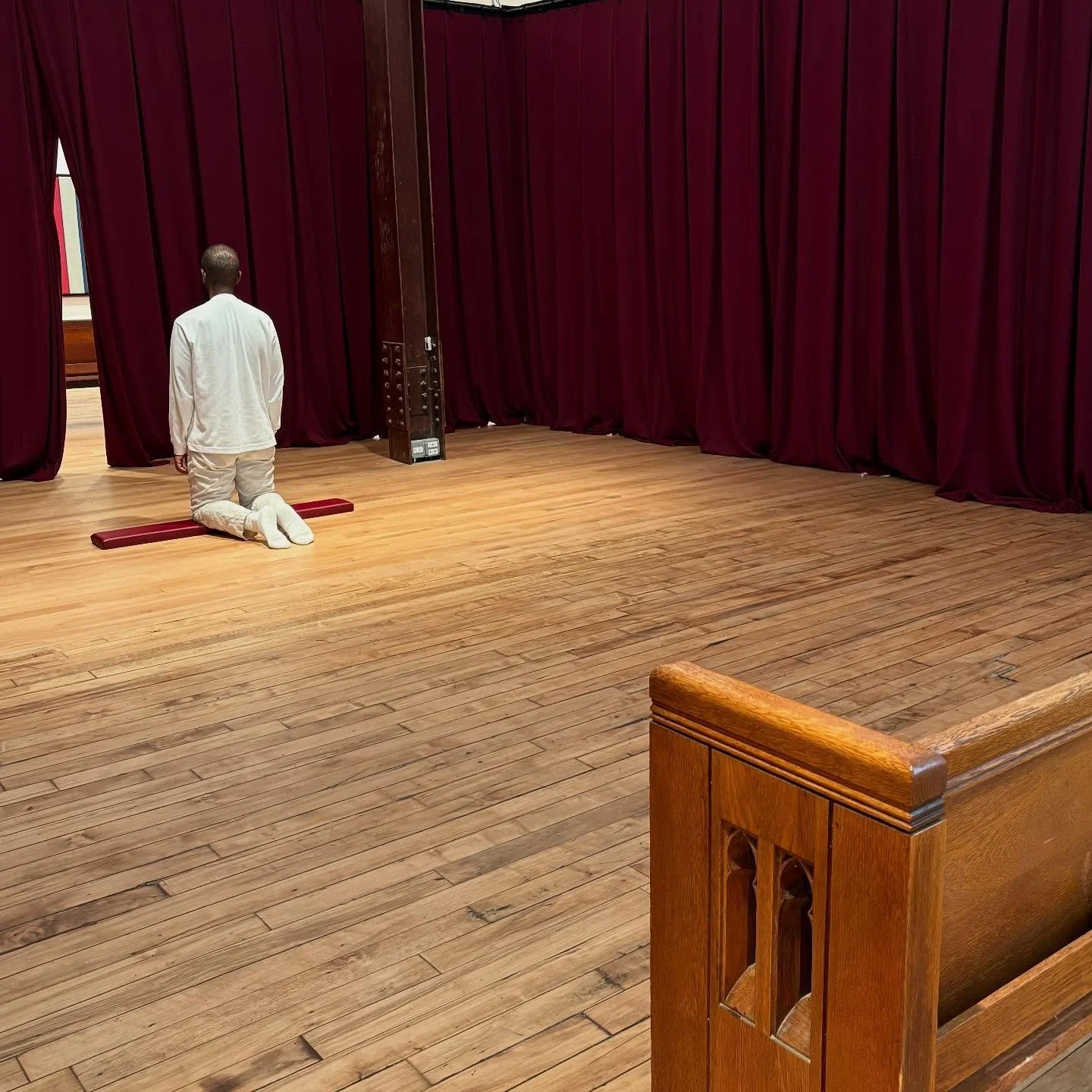 Coming back to the art world after a long Summer holiday often means a mad rush of openings, fairs, and dinners.  EJ Hill&rsquo;s exhibition, &ldquo;Low-slung Promises on the Tongues of the Devout,&rdquo; forces the viewer to slow down the pace with 
