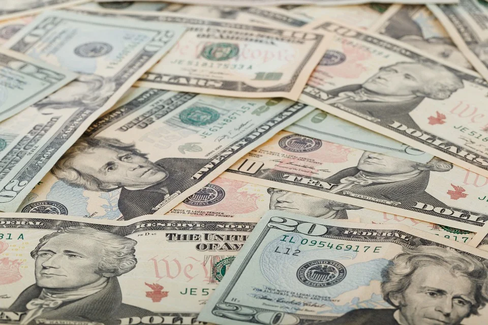 wealth-69525_960_720.jpg