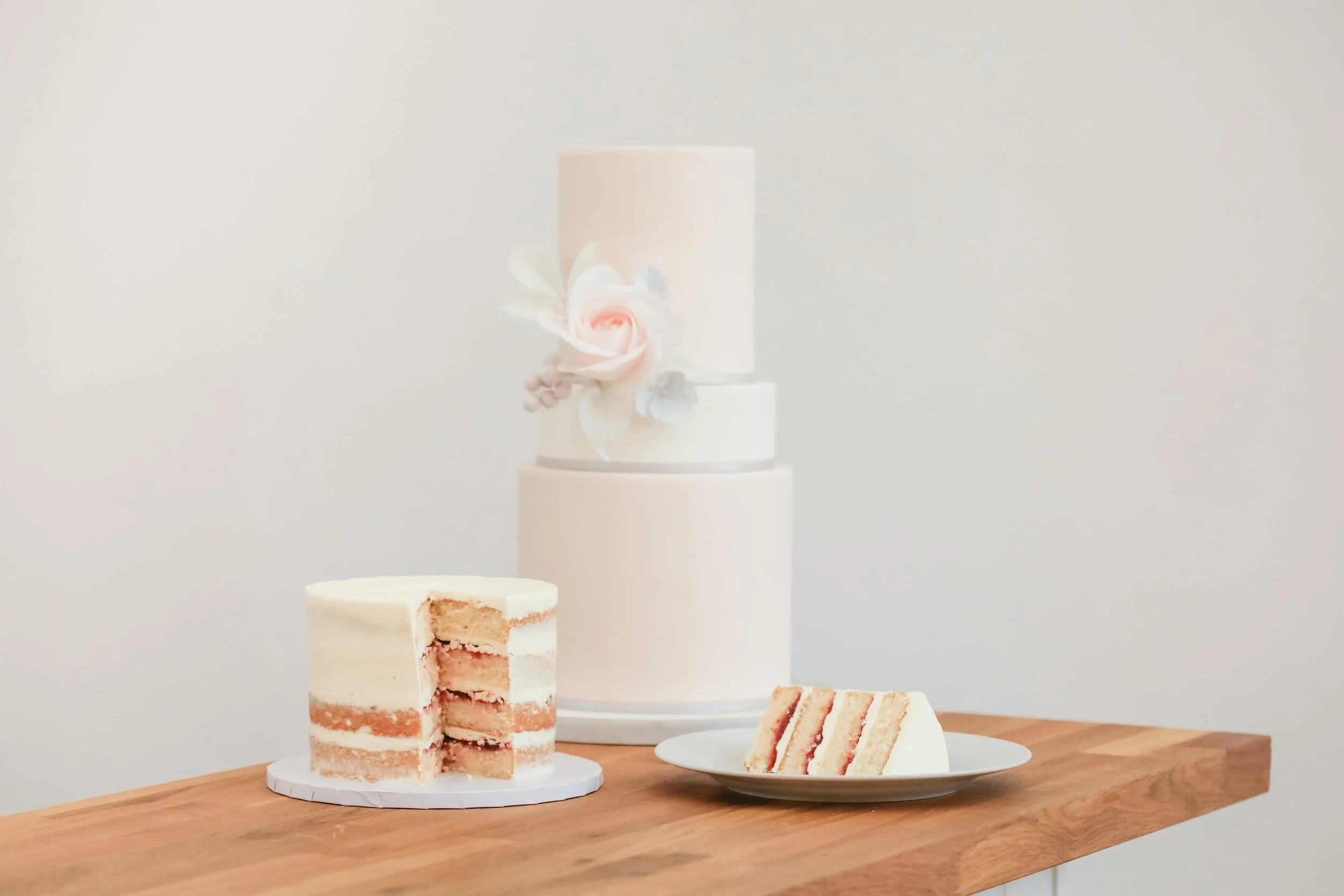 Iced wedding cake or naked wedding cake? Cake by Meadowsweet Cakes, Photography by Becky Harley Photography