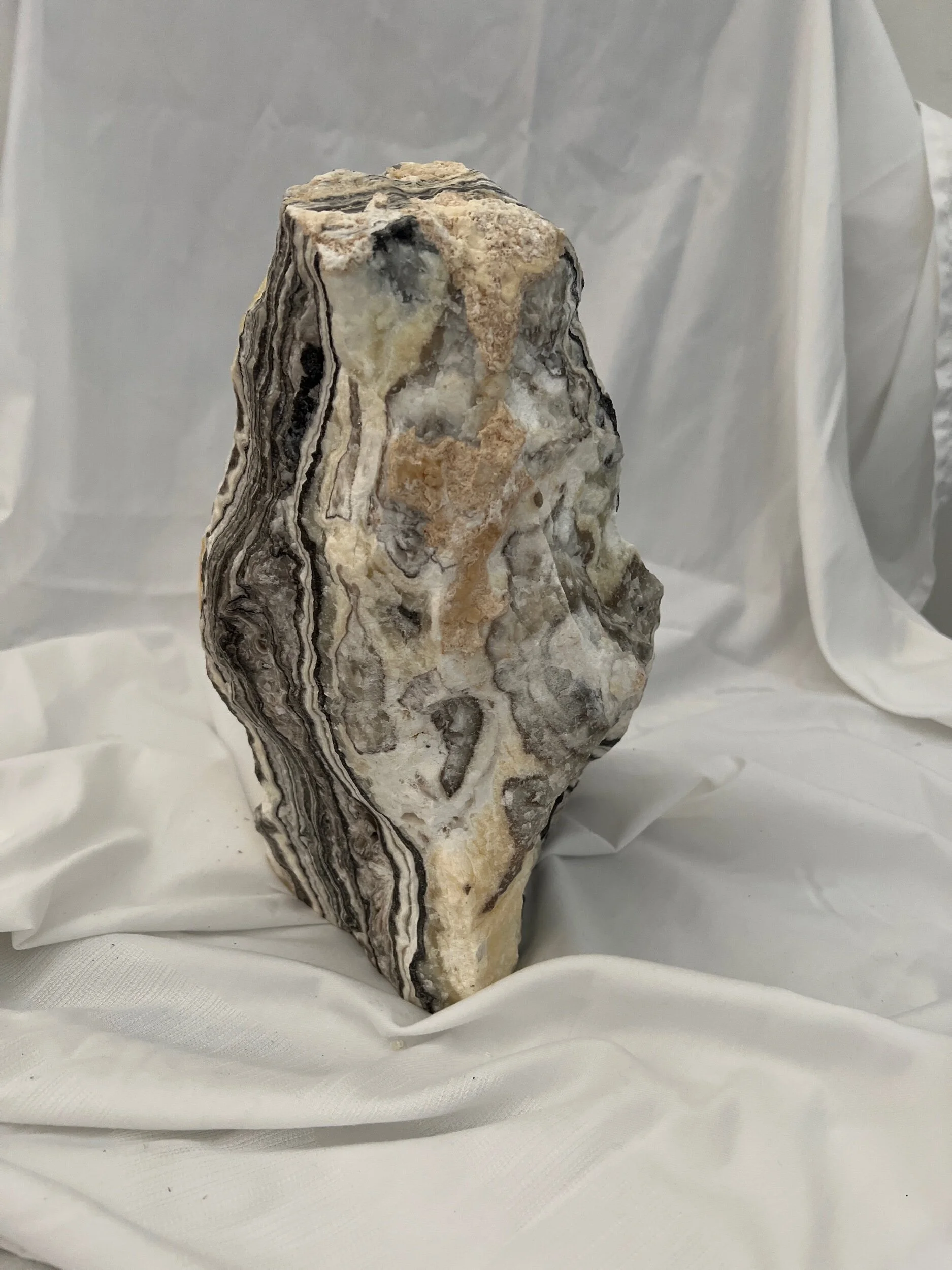 E9EA7BA2-E8B7-48DE-9E91-053AA02ECE37