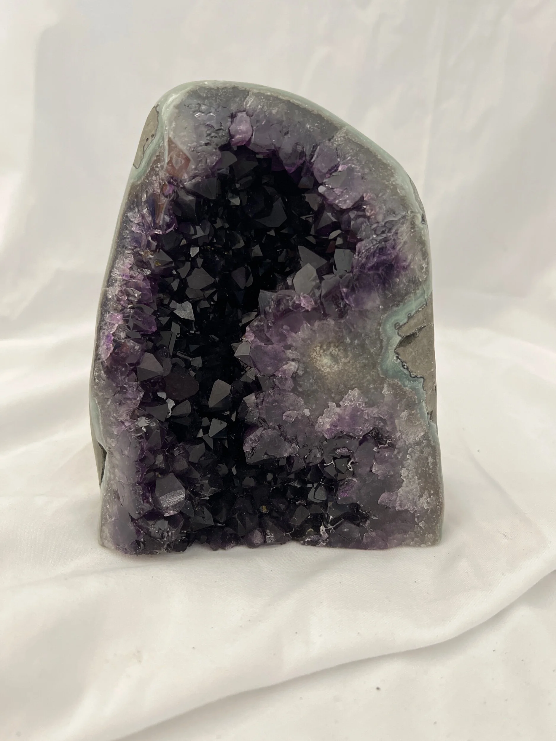 2EDDFEF5-04AF-43B8-8444-E438665F7283