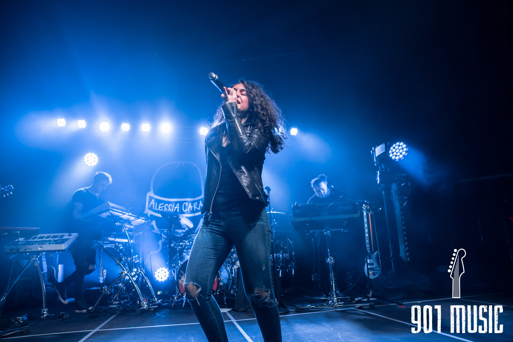 na-02022016-Alessia Cara-26.jpg
