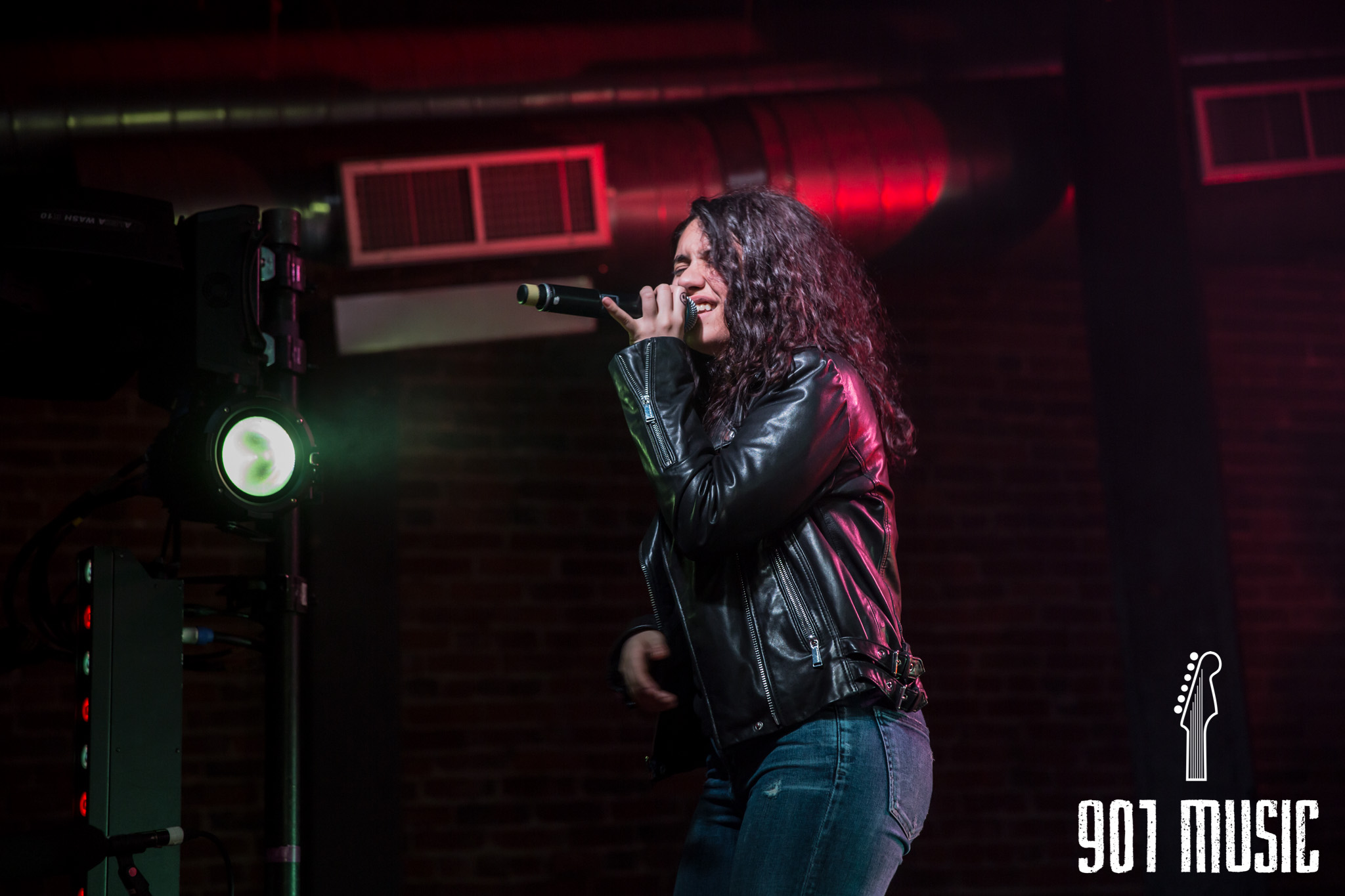 na-02022016-Alessia Cara-37.jpg