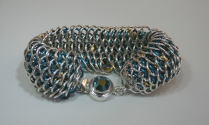 dragonscale 18g peacock.jpg