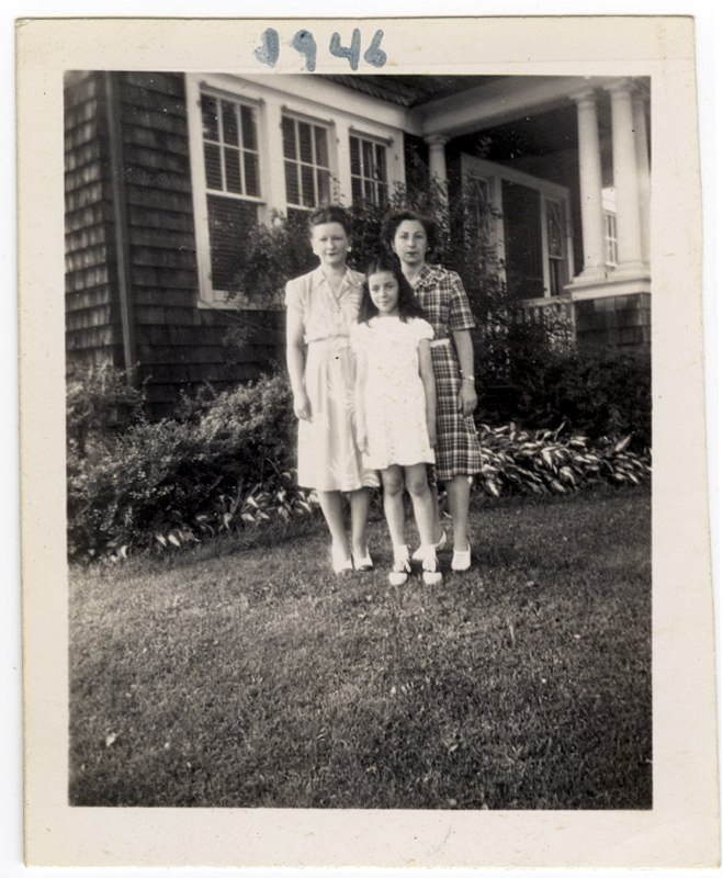 Ida Widrow, Elinor Widrow and Ann Berkman at Carol Avenue, 1946
