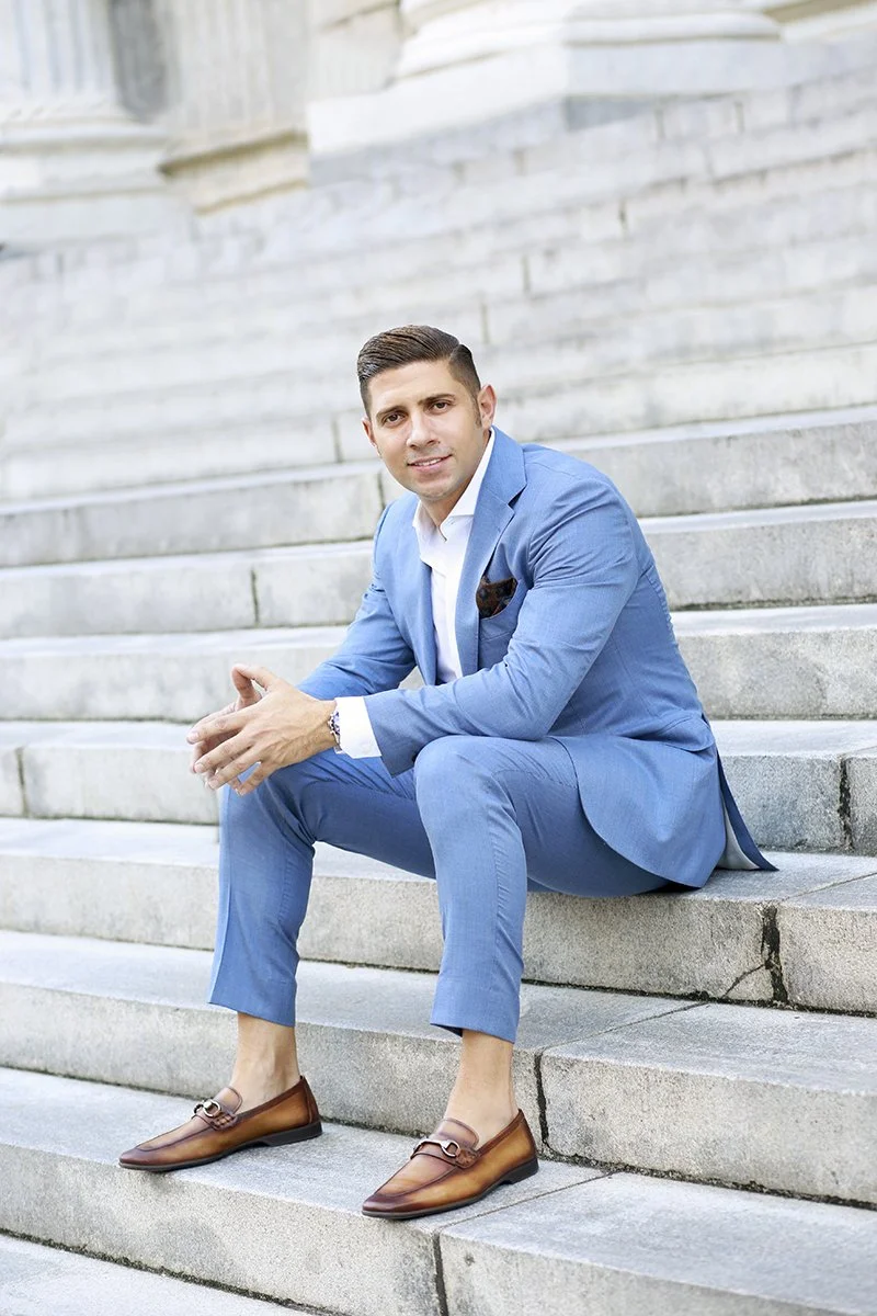 Capturing Love: The Power of Personal Brand Photography on Dating Apps