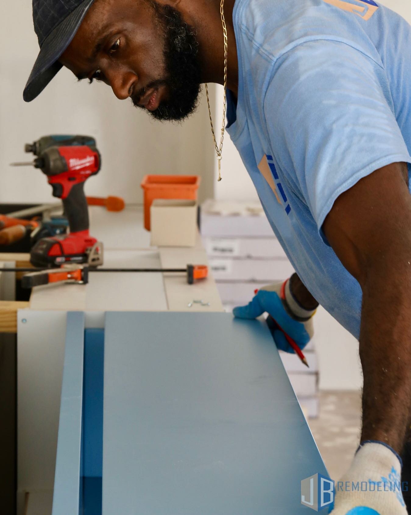 Question-  What&rsquo;s the most unique color you&rsquo;ve seen in a kitchen? 🧐⠀
⠀
I can&rsquo;t say this blue is, but it certainly isn&rsquo;t an everyday color. ⠀
⠀
#JBuiltIt⠀
#AtlantaCarpenter⠀
#MasterCarpenter⠀
#KitchenInstallation⠀
#KitchenRemo
