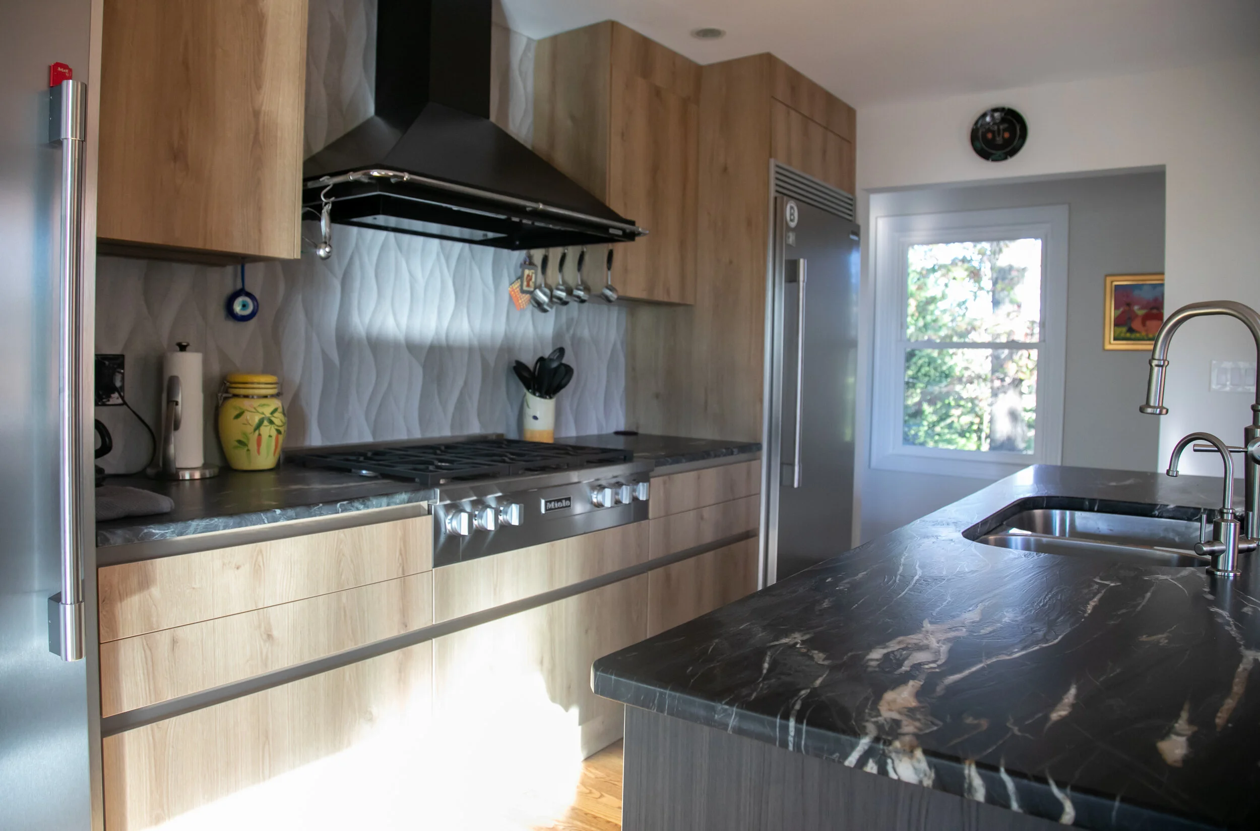  Custom Kitchen Cabinetry Installation 