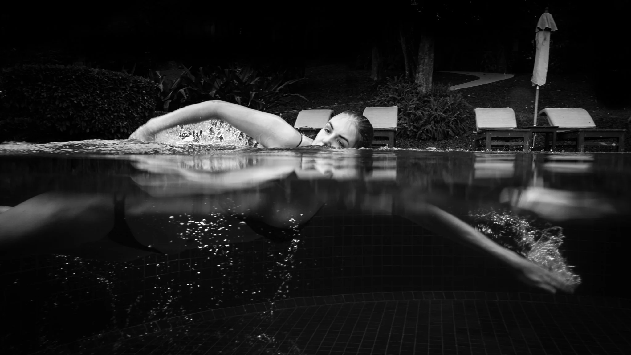 Sam swimming (1 of 1).jpg