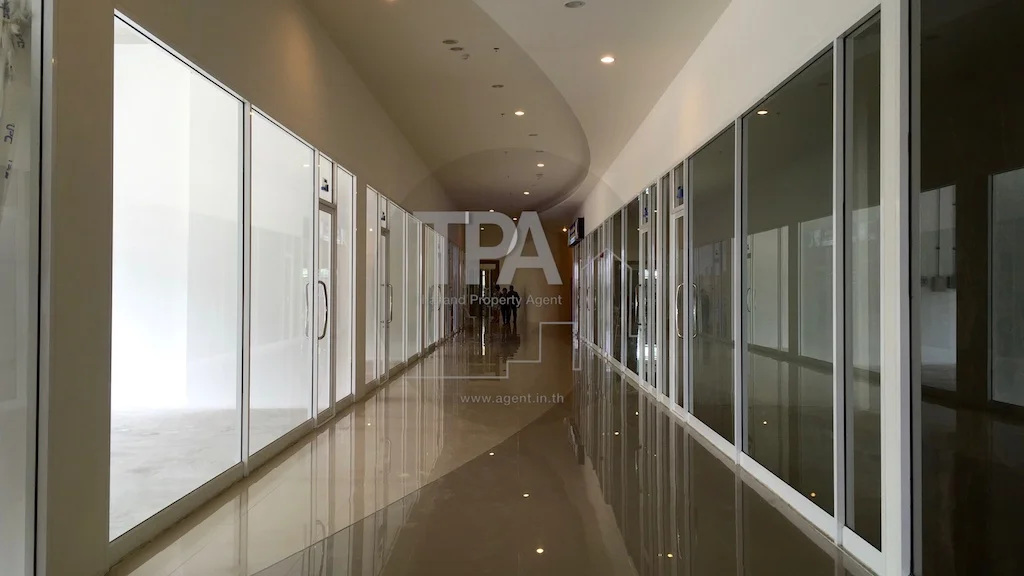 พื้นที่ค้าขาย ภายในอาคาร