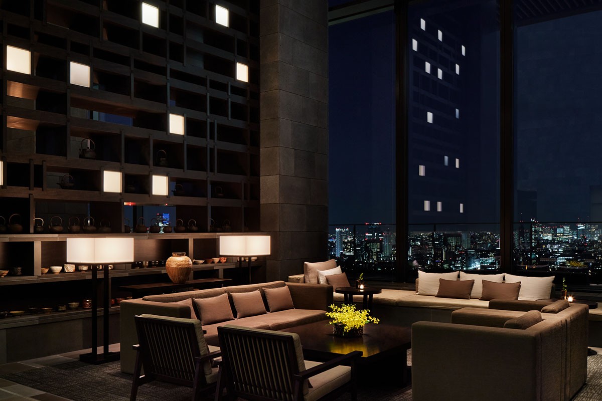 amantokyo-lobby.jpg