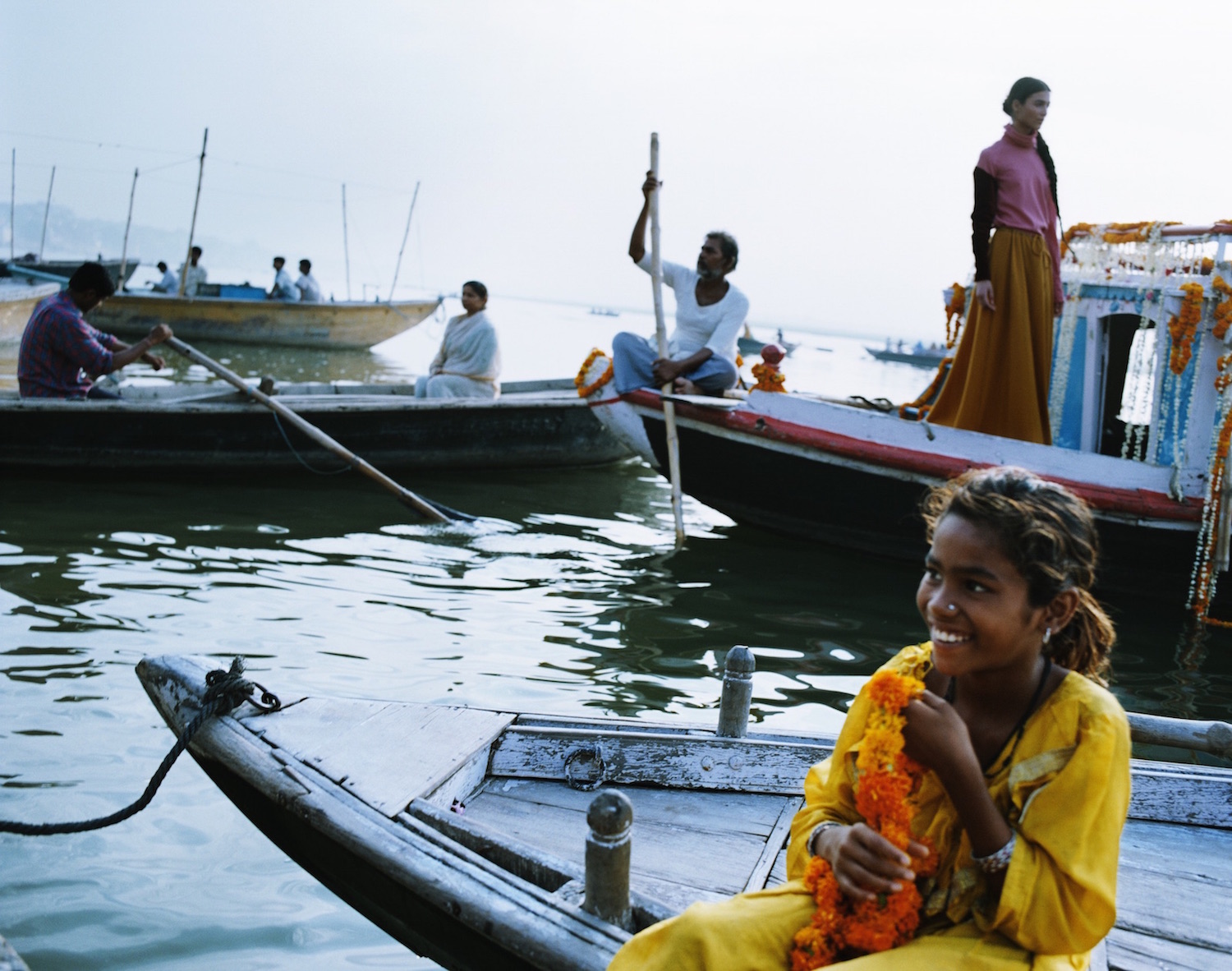 girl_in_india_by_anne_menke.jpeg